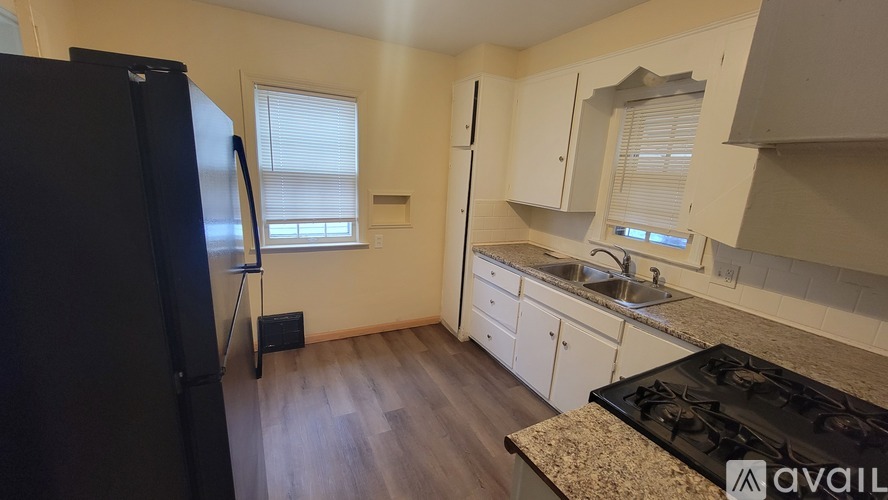960 Jason Ave 3 Beds Single Family Home for Rent - Photo gallery 3