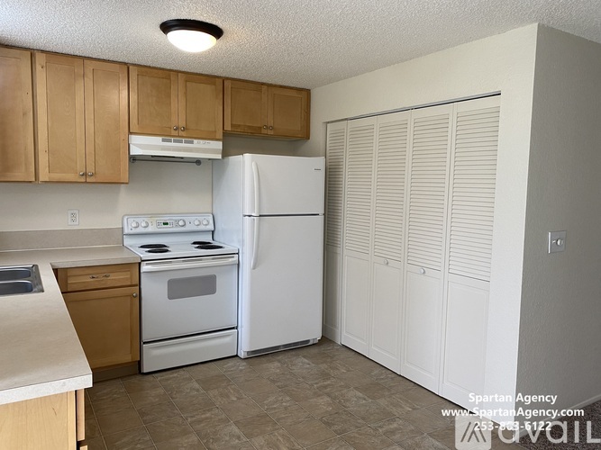 10426 29th St E 2 Beds Apartment for Rent - Photo gallery 2