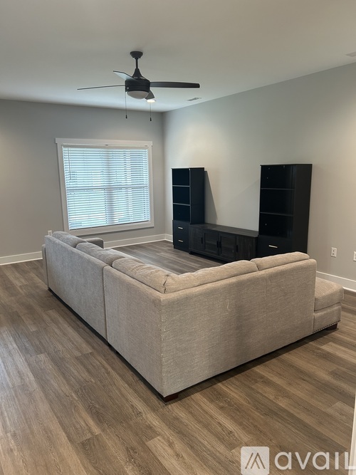 58 Pelt Ln 4 Beds Townhouse for Rent - Photo gallery 3