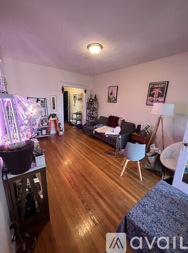 15 Melvin Ave 2 Beds Apartment for Rent - Photo gallery 4