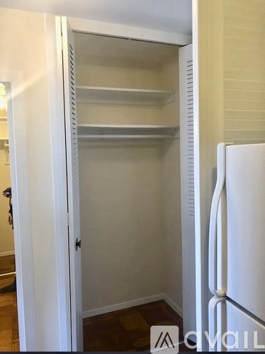 2030 F Street Northwest Studio Apartment for Rent - Photo gallery 3
