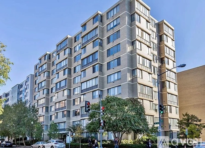 2030 F Street Northwest Studio Apartment for Rent - Photo gallery 4