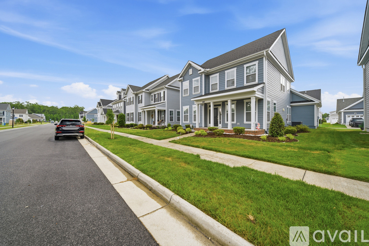5049 Duxbury Road 4 Beds Single Family Home for Rent - Photo gallery 5