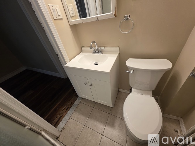 17 Orient Avenue 2 Beds Townhouse for Rent - Photo gallery 5
