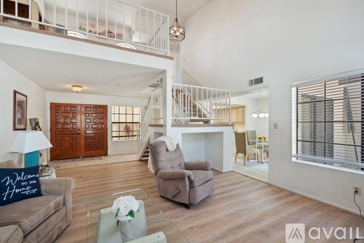11011 N 92nd St 2 Beds Townhouse for Rent - Photo gallery 4