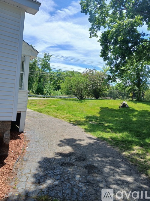 293 Foxon Road 2 Beds Single Family Home for Rent - Photo gallery 3