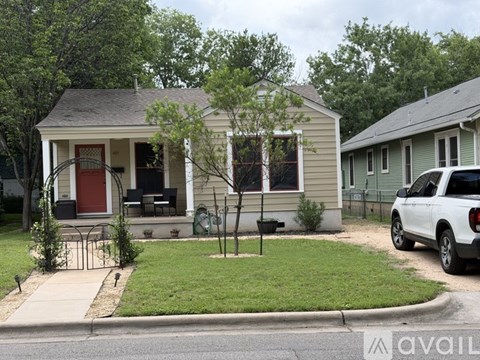 4517 Red River St 2 Beds Apartment for Rent