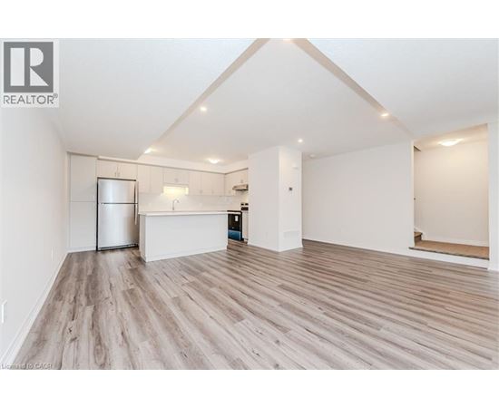 616 BENNINGER Drive 2 Beds Home, Townhouse for Rent - Photo gallery 2