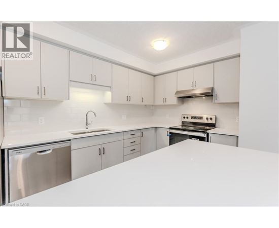 616 BENNINGER Drive 2 Beds Home, Townhouse for Rent - Photo gallery 3
