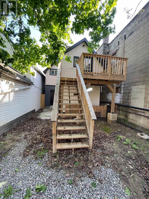 759 BARTON STREET E 2 Beds Apartment for Rent