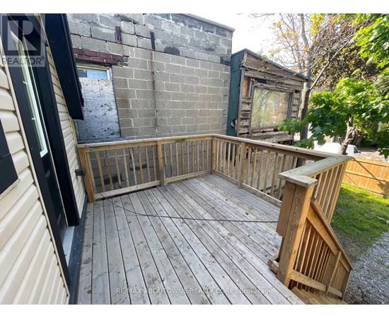 759 BARTON STREET E 2 Beds Home, Multifamily, Duplex for Rent - Photo gallery 2