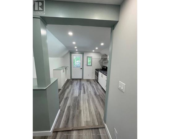 759 BARTON STREET E 2 Beds Home, Multifamily, Duplex for Rent - Photo gallery 5