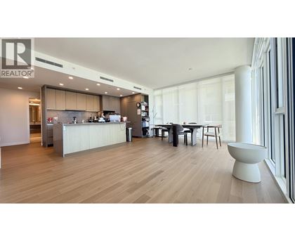 301 3963 UPLANDS WAY 3 Beds Apartment, Home for Rent - Photo gallery 3