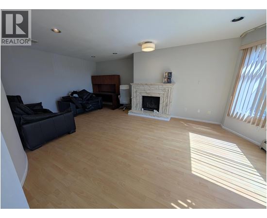 7XXX THORNHILL DRIVE 6 Beds House for Rent - Photo gallery 2
