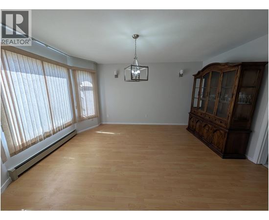 7XXX THORNHILL DRIVE 6 Beds House for Rent - Photo gallery 5