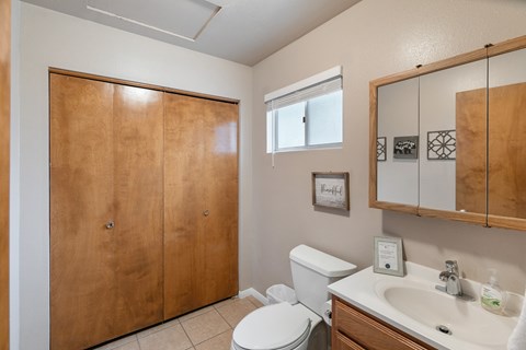 26412 Lake Forest Dr. 3 Beds Apartment for Rent