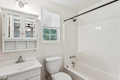 775 N Village Ln 2 Beds Apartment for Rent