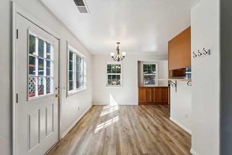 775 N Village Ln 2 Beds Apartment for Rent