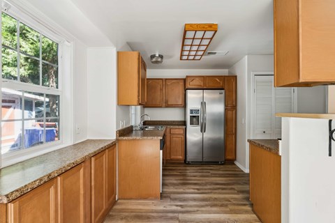 775 N Village Ln 2 Beds Apartment for Rent
