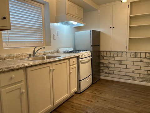 2726 View Dr #1 Studio Apartment for Rent