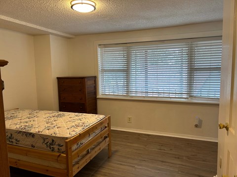2726 View Dr #1 Studio Apartment for Rent