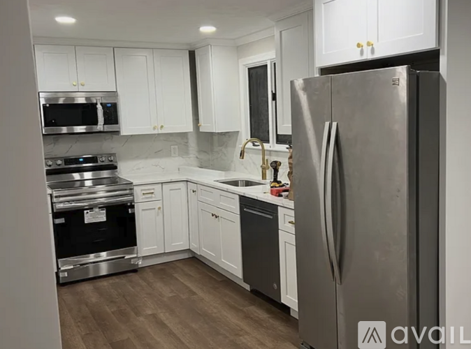 53 Crescent St 3 Beds Single Family Home for Rent - Photo gallery 3