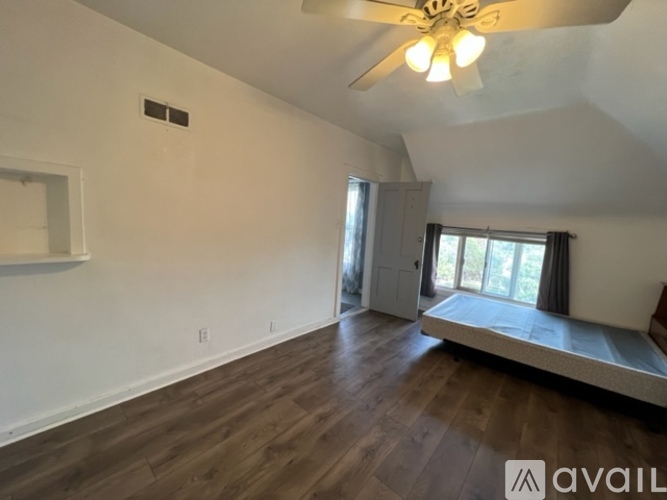 504 S 5th St Studio Apartment for Rent - Photo gallery 4