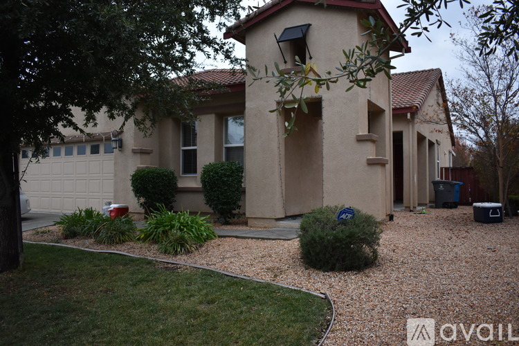 513 Canterbury Cir 3 Beds Single Family Home for Rent - Photo gallery 3