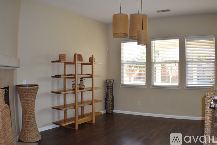 513 Canterbury Cir 3 Beds Single Family Home for Rent - Photo gallery 5