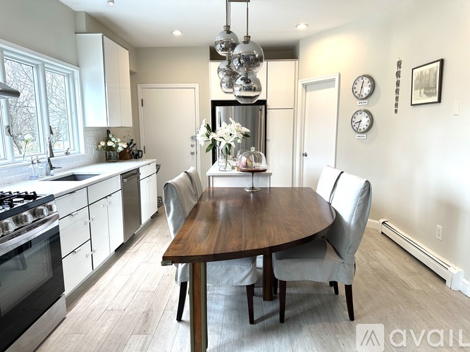 133 Webster Avenue, Unit #2 3 Beds Single Family Home for Rent - Photo gallery 2