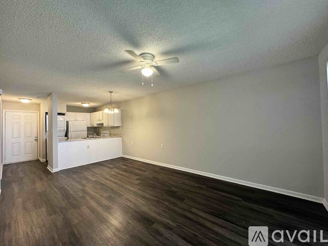 116 S Spruce St 2 Beds Apartment for Rent - Photo gallery 3