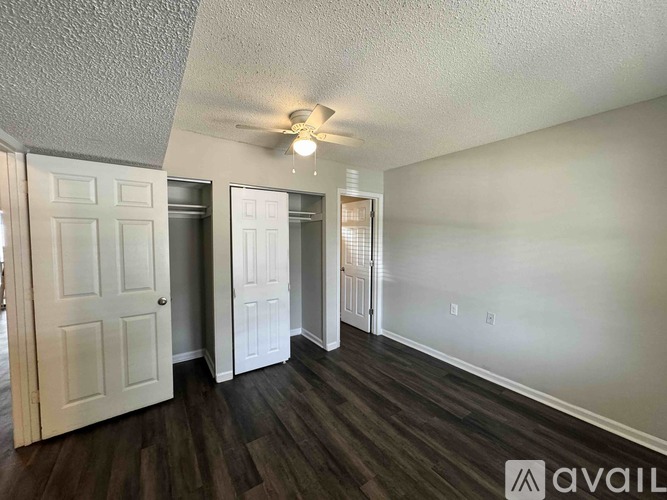 116 S Spruce St 2 Beds Apartment for Rent - Photo gallery 5