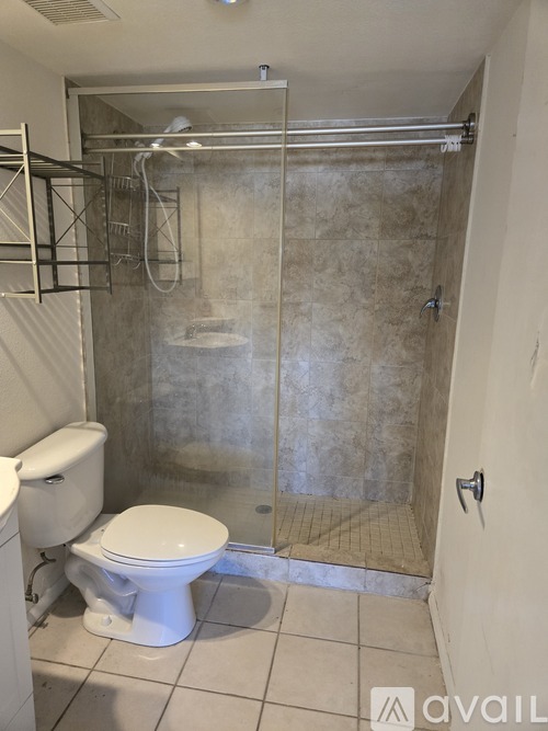 701 South Madison Avenue 2 Beds Apartment for Rent - Photo gallery 4