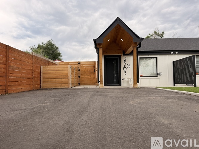 2363 S Decatur St 1 Townhouse for Rent - Photo gallery 4