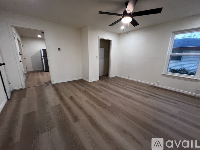 724 South Elm Street 1 Apartment for Rent - Photo gallery 4