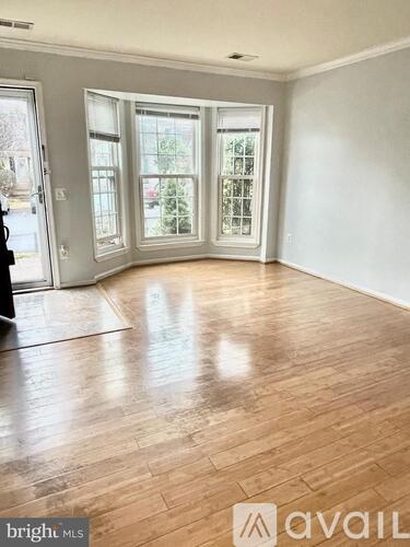14759 Basingstoke Loop 2 Beds Townhouse for Rent - Photo gallery 2