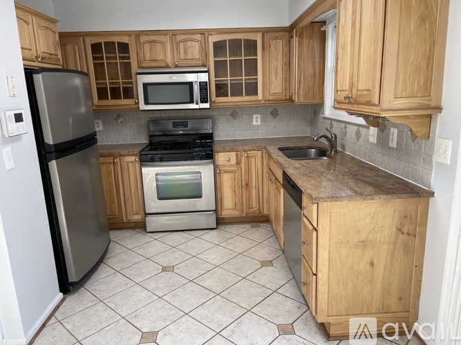 14759 Basingstoke Loop 2 Beds Townhouse for Rent - Photo gallery 3