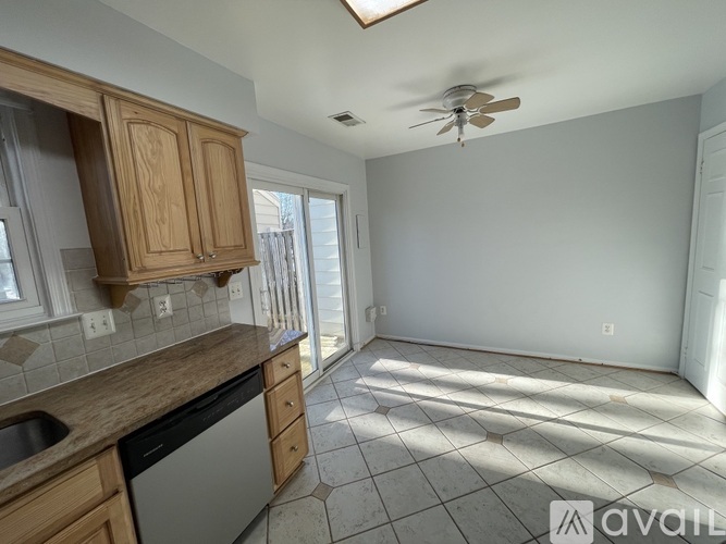 14759 Basingstoke Loop 2 Beds Townhouse for Rent - Photo gallery 4