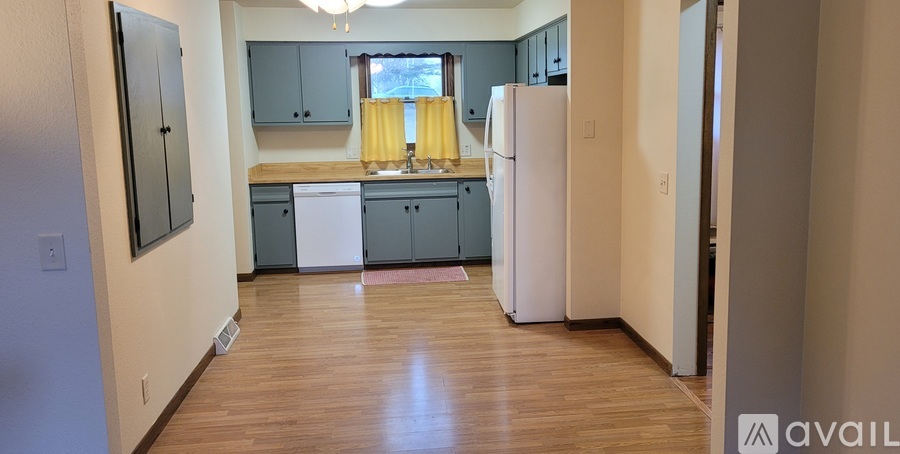 2733 Kellogg Avenue 2 Beds Townhouse for Rent - Photo gallery 2