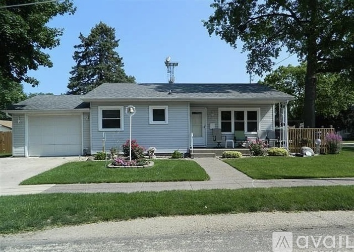 700 15th Street 2 Beds Single Family Home for Rent - Photo gallery 1