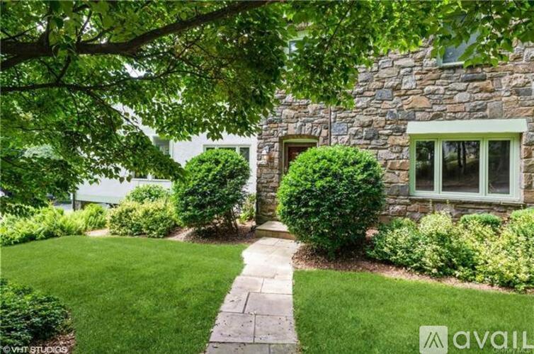 60 Mount Joy Avenue 3 Beds Single Family Home for Rent - Photo gallery 2