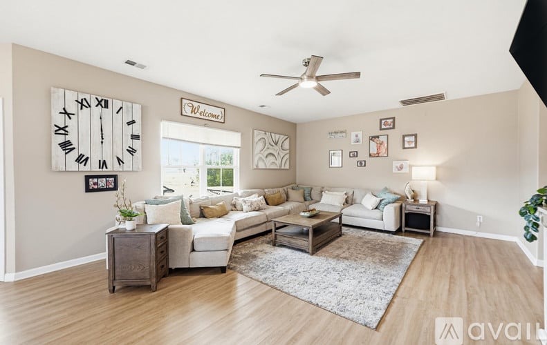 320 Honeycomb Lane 4 Beds Single Family Home for Rent - Photo gallery 4