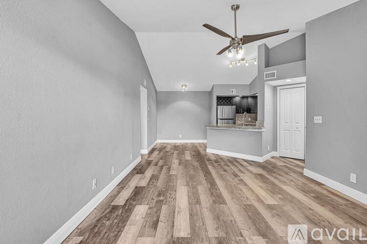 3300 Pinewalk Dr N 1 Condo for Rent - Photo gallery 4