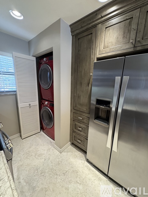462 Bouchelle Drive 2 Beds Condo for Rent - Photo gallery 5