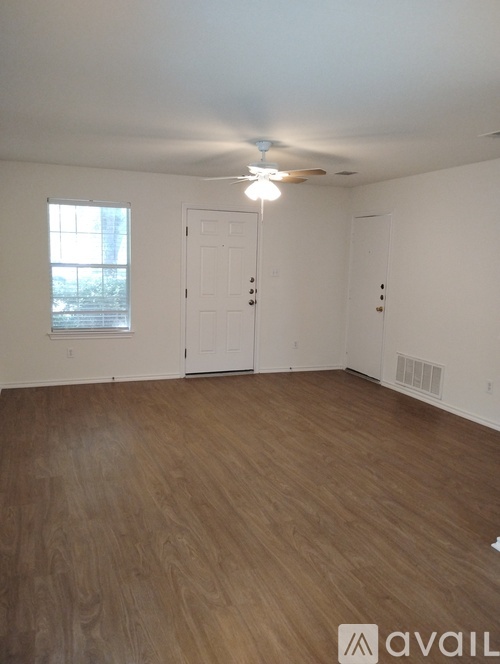 12732 St Mary Dr 3 Beds Single Family Home for Rent - Photo gallery 2
