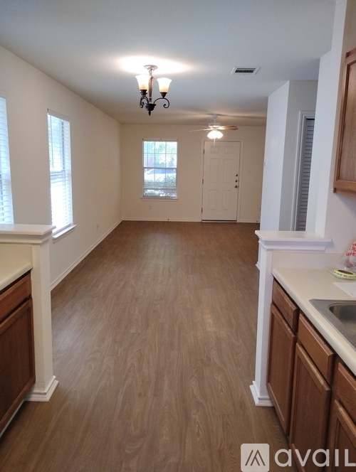12732 St Mary Dr 3 Beds Single Family Home for Rent - Photo gallery 4