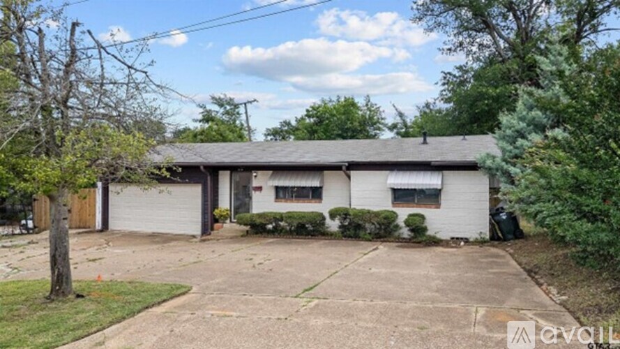 1118 S Fleishel Ave 3 Beds Single Family Home for Rent - Photo gallery 1