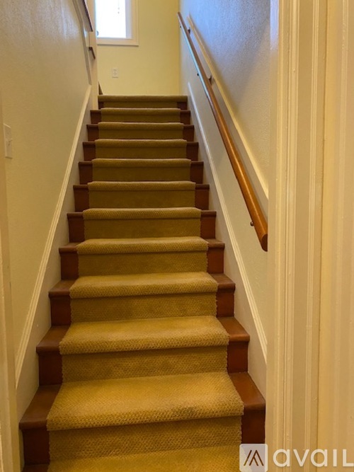 305 N 1st Ave 6 Beds Single Family Home for Rent - Photo gallery 3
