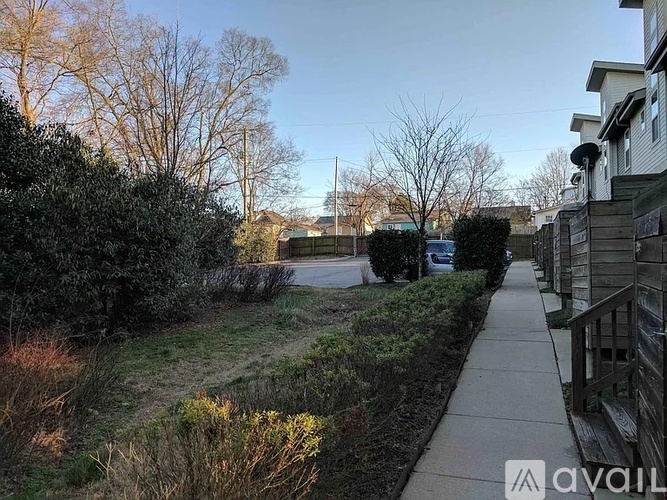 938B W Eastland Ave 2 Beds Apartment for Rent - Photo gallery 3