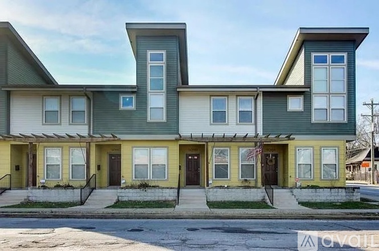 938B W Eastland Ave 2 Beds Apartment for Rent - Photo gallery 4